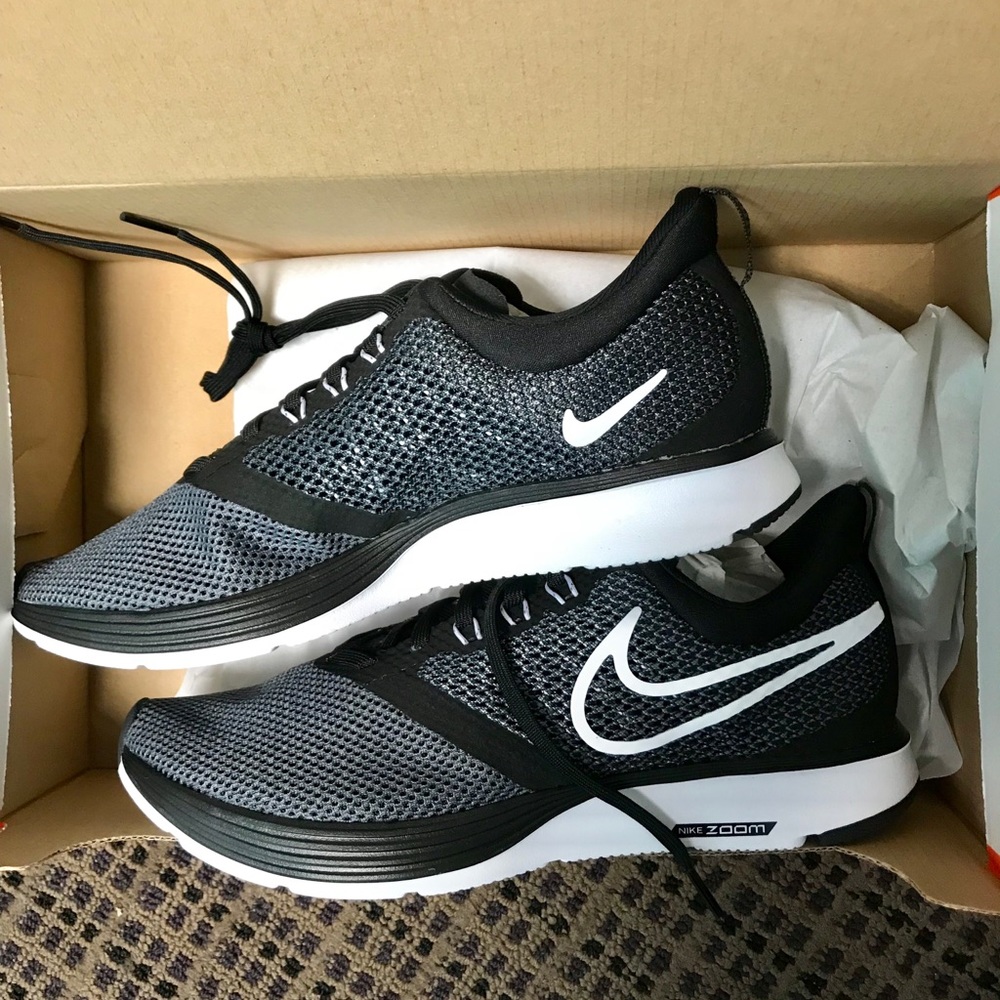 NIB Nike Zoom Strike 7.5